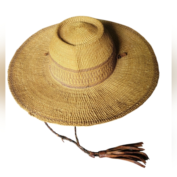Wide Brim Ghanaian Handwoven Hat - Picture 1 of 2